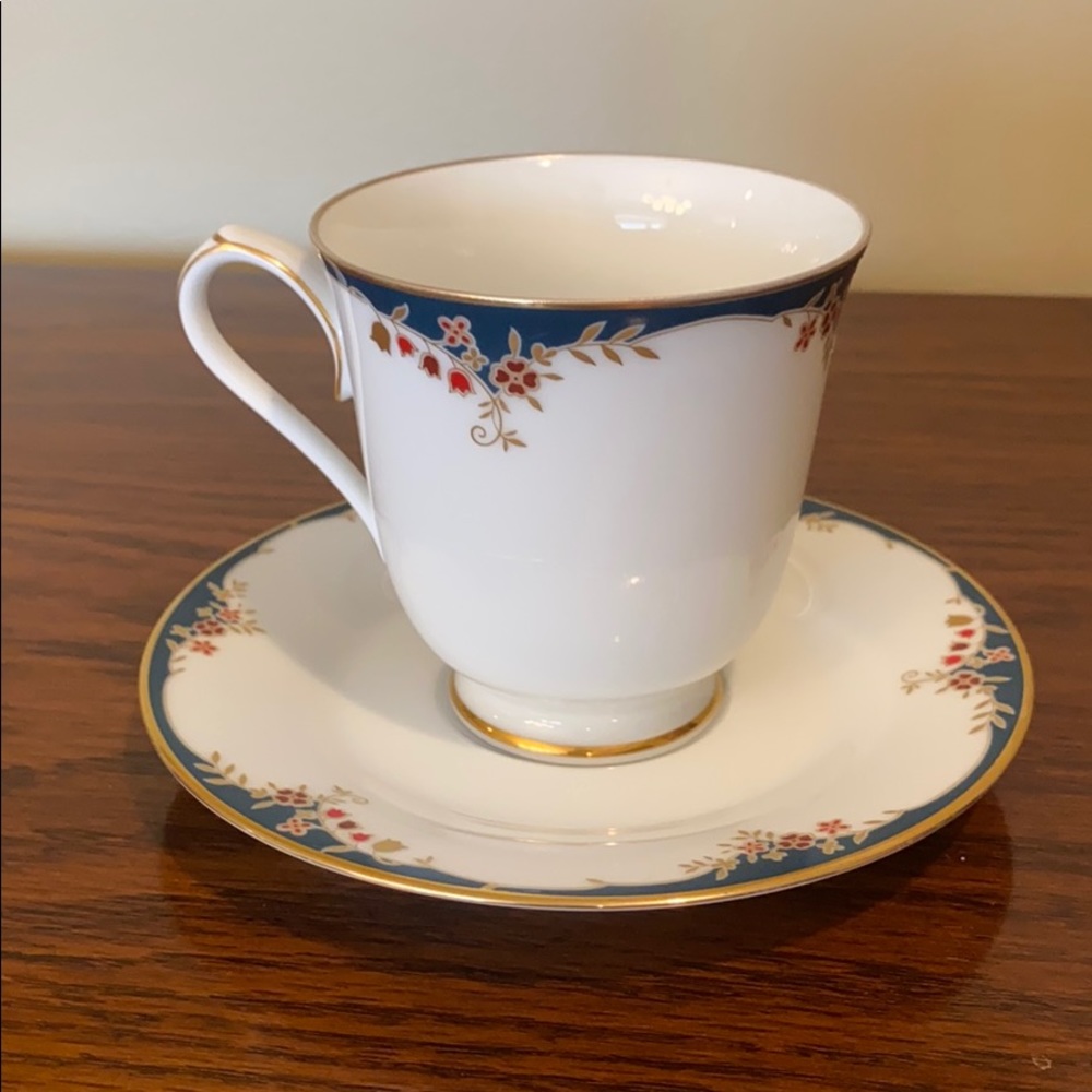 Noritake Embrace pattern cup and saucer